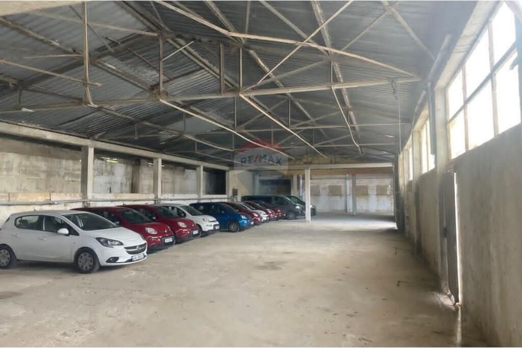 Magazzino/Capannone - In Affitto - Arbanë, Tirana