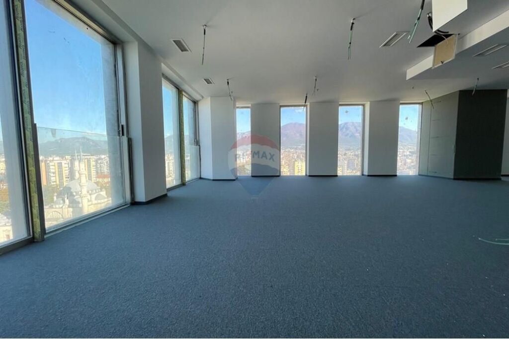 !!!Office - For Rent - Elbasani Street, Tirana!!!