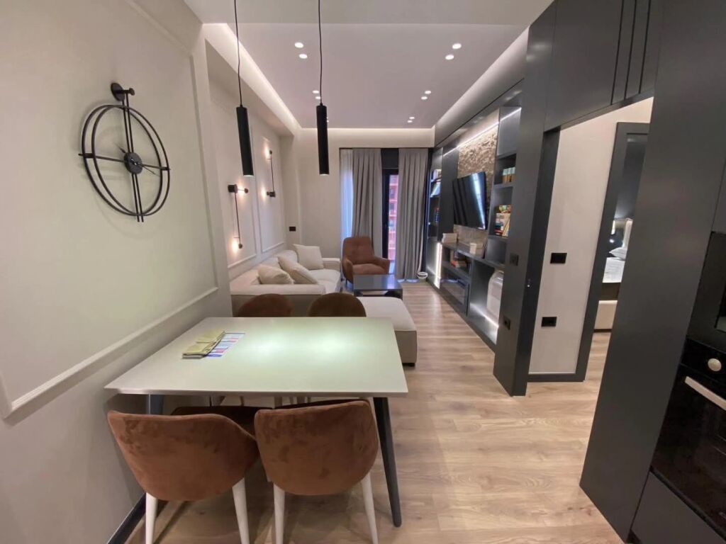 Apart 1+1 for rent at Tirana Garden Building