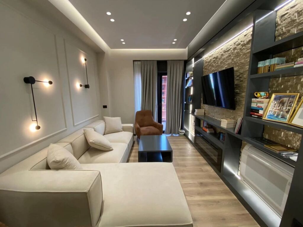 Apart 1+1 for rent at Tirana Garden Building