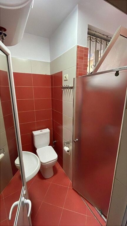 🏡 Jepet me Qera Super Apartament 2+1 tek Bulevardi Zogu i Pare,