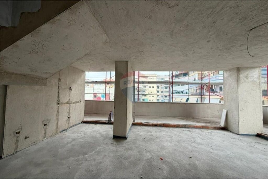 Duplex for sale at White Tower !