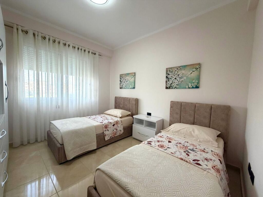 Appartamento 2+1 in Affitto a Lungo Termine - Centro, vicino Hotel Partner, Vlore
