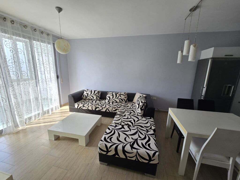 Apartment 2+1+2 for sale, ideal for family living or investment.