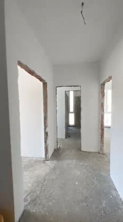 Apartament në shitje 2+1+2 me ballkon – Rezidenca Relux, Shkozë
