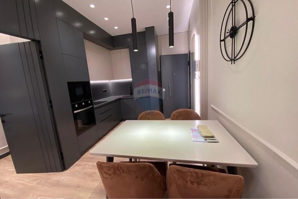 Apartament 1+1 me qera Tirana Garden Building
