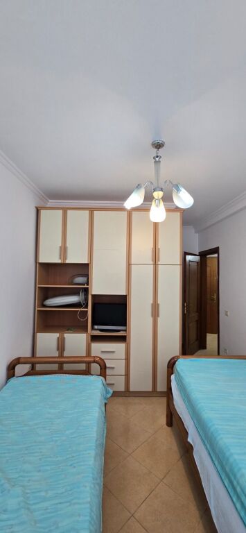 Appartamento 2+1 in affitto + Posto Auto a Kodra e Diellit!