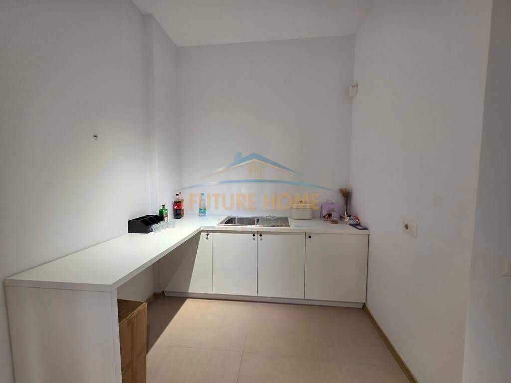 Affitto,Ambiente ufficio,Complesso Square 21