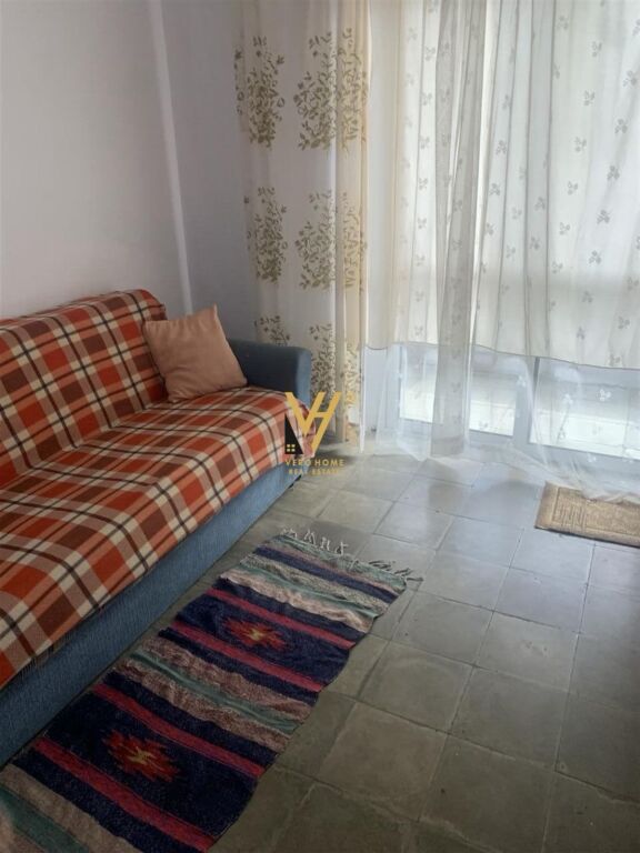 FOR RENT 2+1+KITCHENETTE APARTMENT NEAR MEDRESEJA 45,000 LEKE