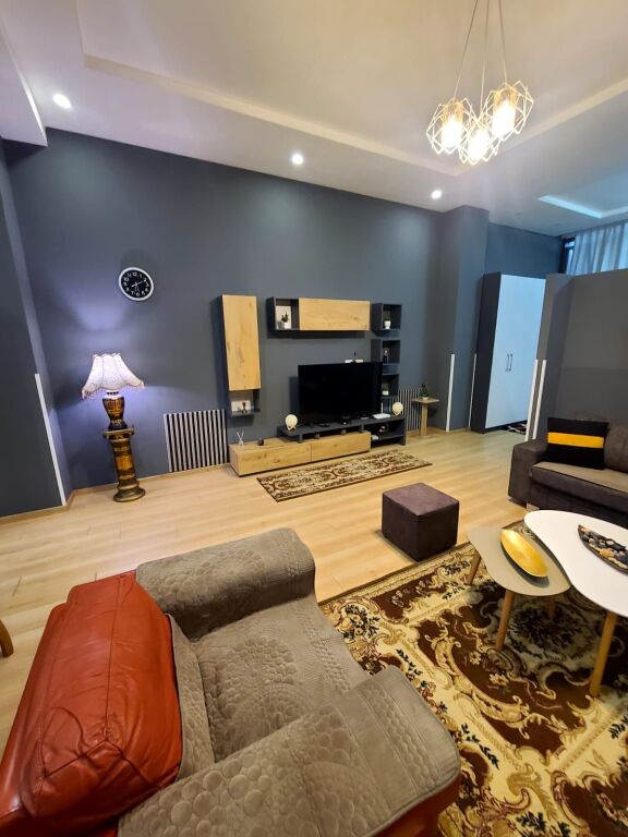 Apartment 1+1 for rent, 1st floor, 90 m² 600 €, Liqeni i Thate
