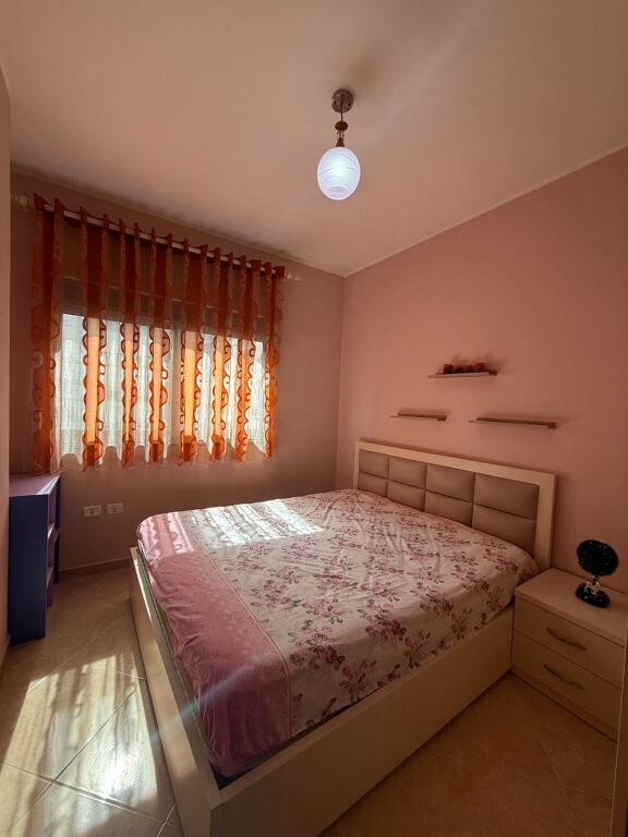 Apartament 2+1, Astir!