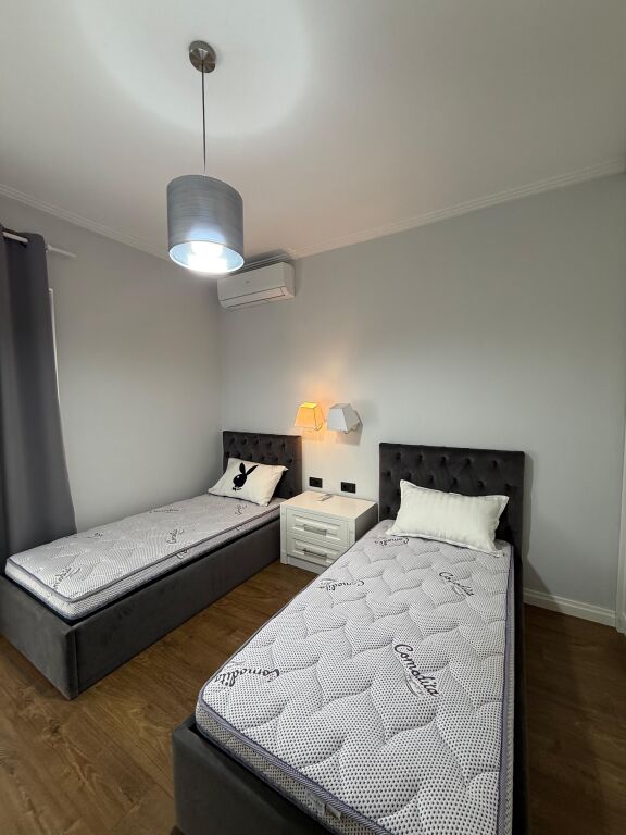 2+1 apartment for rent near the Botanical Garden.