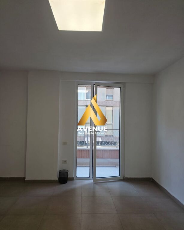 UFFICIO IN AFFITTO – VICINO A RTSH TIRANA