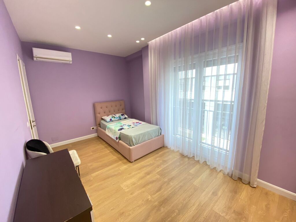 Apartment for rent 2+1+2 on Rruga e Dibrës, Tirana