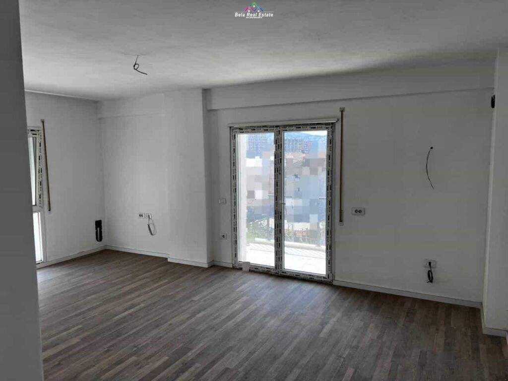 Zyre Me Qera 2+1 Tek Ish Dogana (ID BZ2896) Tirane