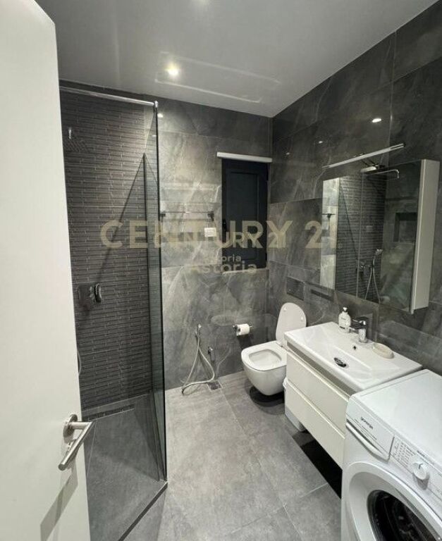 Astir, Appartamento 1+1 in affitto in via "Teodor Keko".