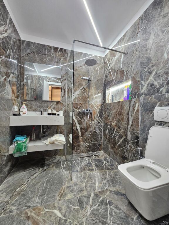 APARTAMENT 2+1 PËR SHITJE NË PLAZH, DURRËS – PRANË PASTIÇERI PELIKAN