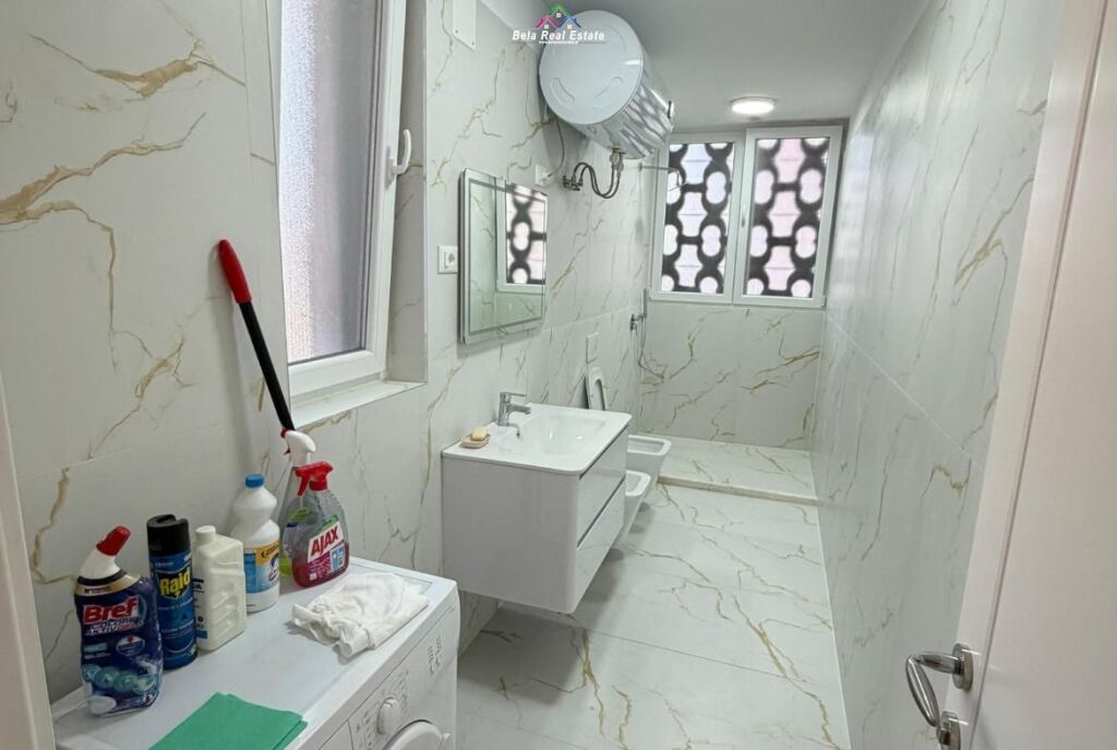 Zyre Me Qera 2+1 Ne Qender ( ID BZ2884) Tirane