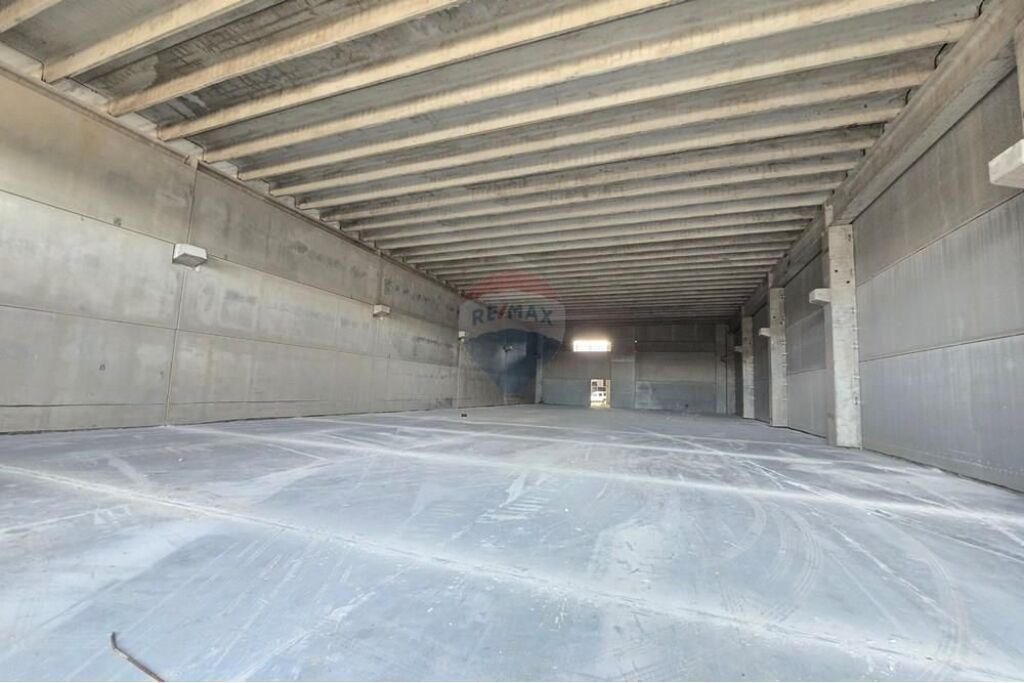 Warehouse/Depot - For Rent - Tirana Durres Highway, Tirana