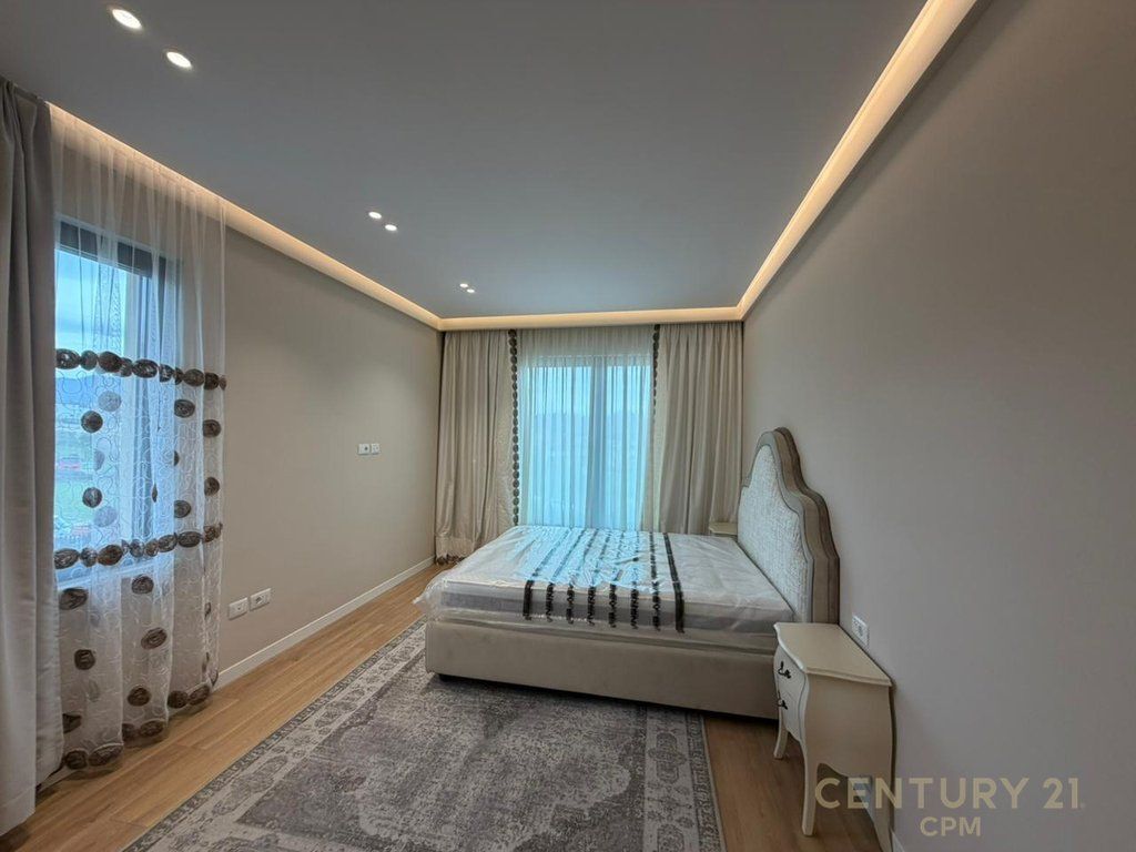 Modern villas for rent at the Tuscany residence