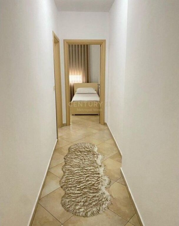 Apartament 2+1 me Qira pranë Hotel Marinaj, Astir