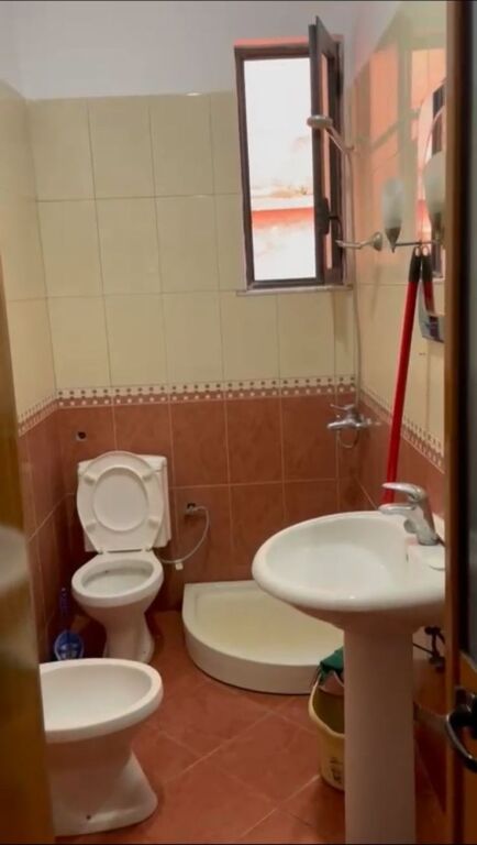 ✨ Casa in Affitto 2+1 – Selitë, Via Ilia Dilo Sheperi ✨