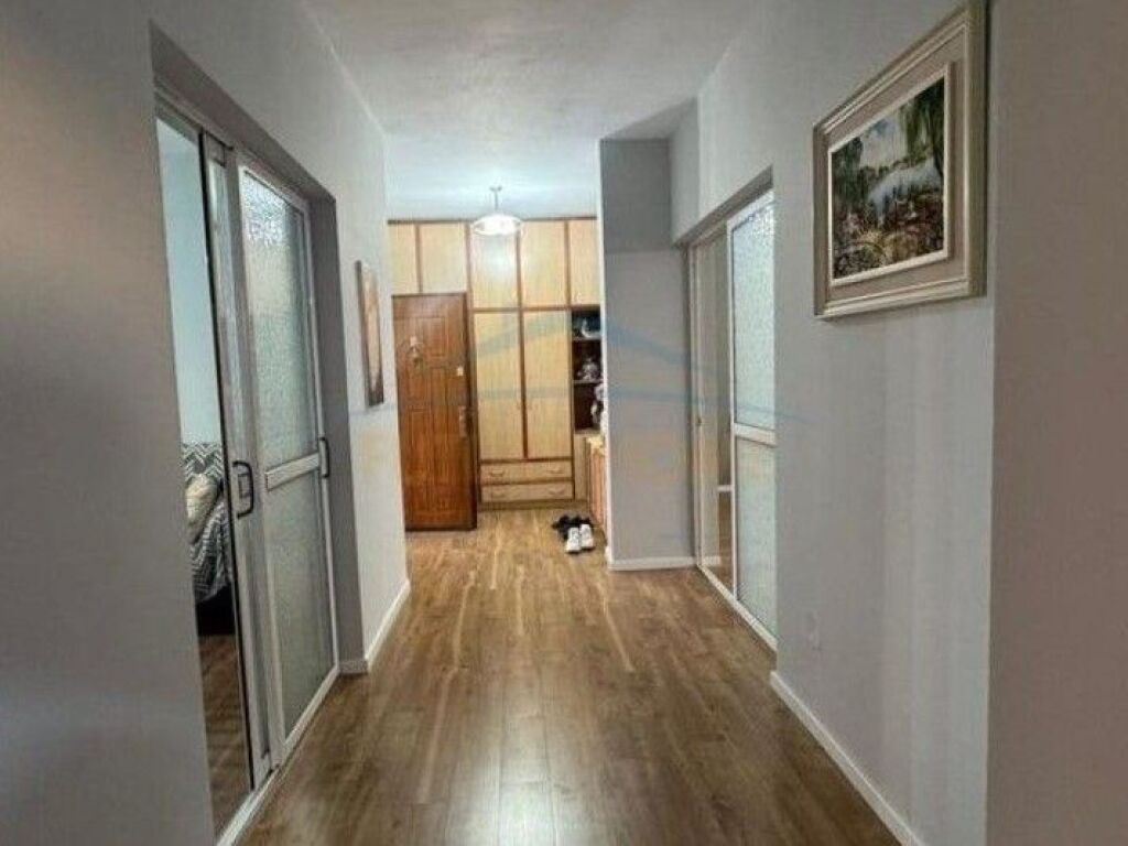 In vendita, Appartamento 2+1, Komuna e Parisit, Tirana