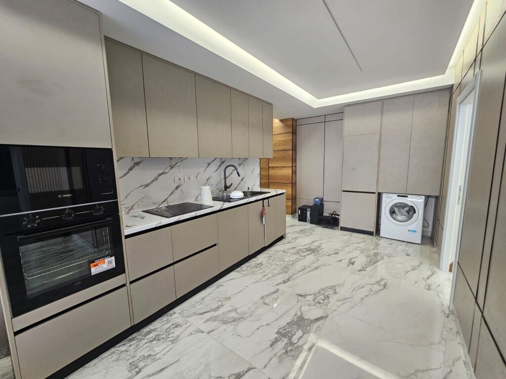 APARTAMENT 2+1 PËR SHITJE NË PLAZH, DURRËS – PRANË PASTIÇERI PELIKAN