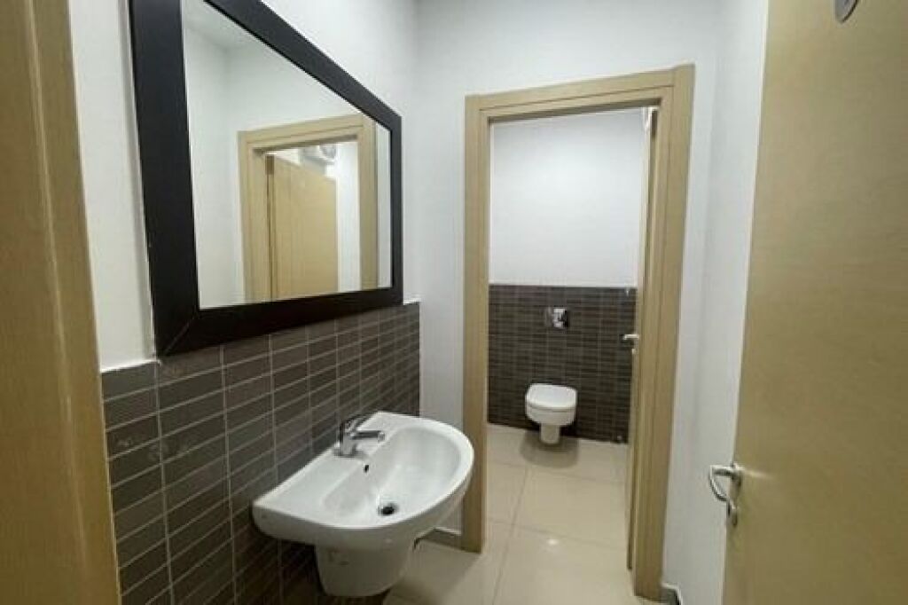 Office space for rent - Delijorgji Complex