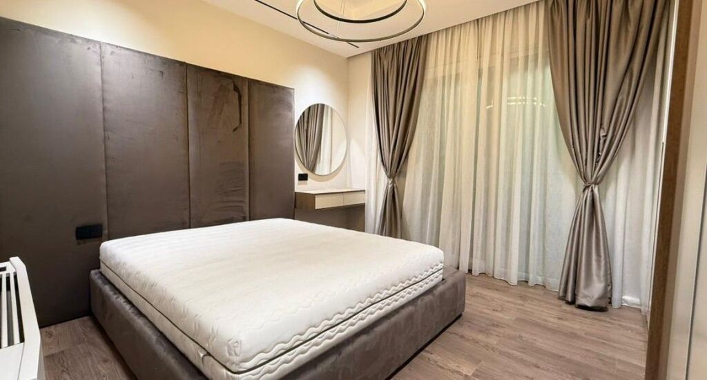 Apartament Luksoz 2+1 me Qira te Liqeni i Tiranës!
