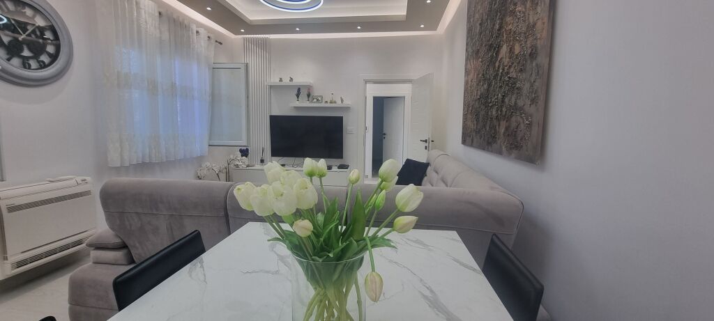 EKSKLUZIVE- Vilë 2-Katëshe për Shitje në Yrshek! 290,000 € Sip. Totale  374m2