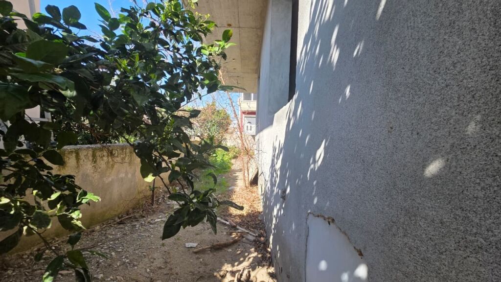 3-storey building for sale in Vlora, Lgj 24 Maji