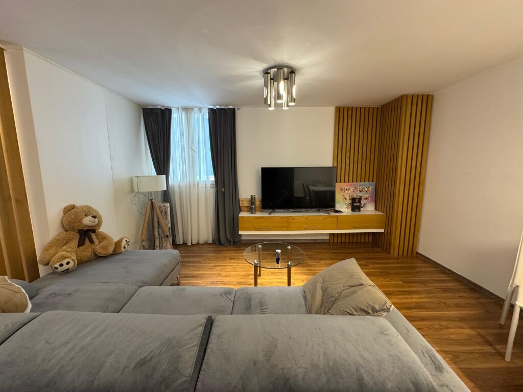Shitet Apartament 1+1