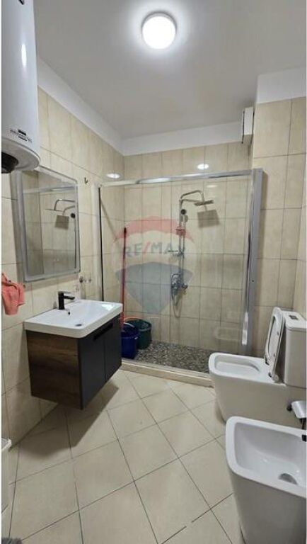 🏡 Apartament 2+1 me Qira – Qendër, Sheshi Skënderbej