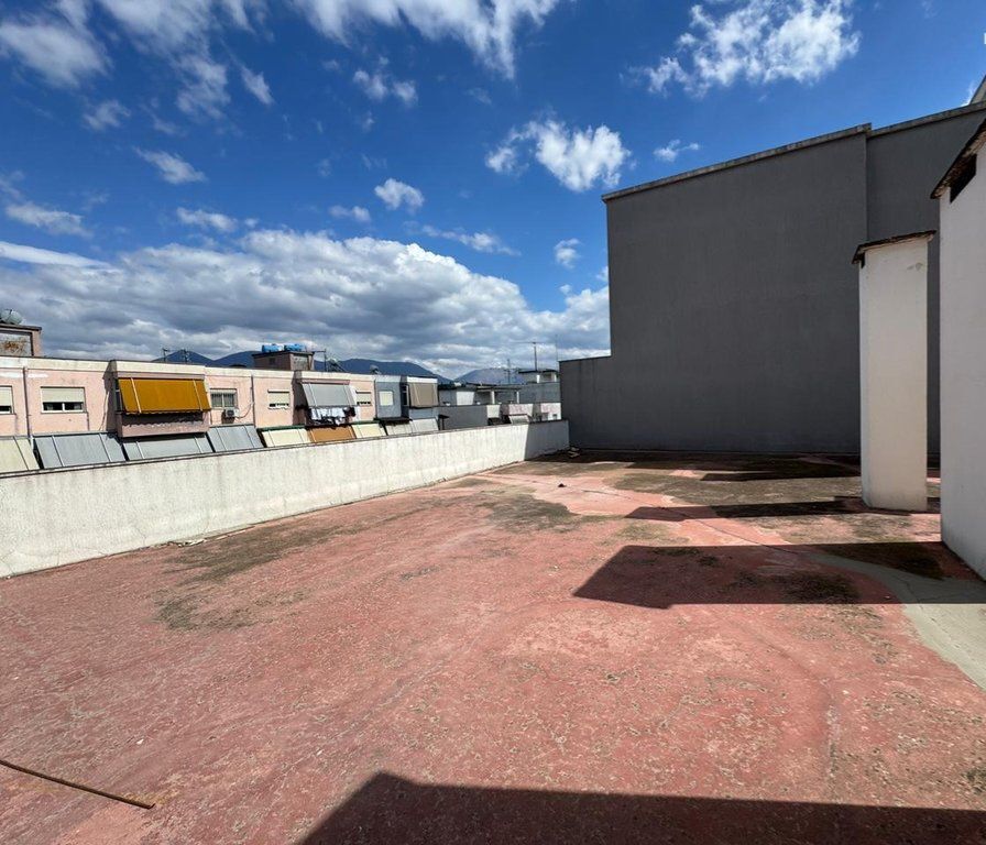 Shitet apartament 3+1 ne Astir me cmim okazion 850 euro/m²