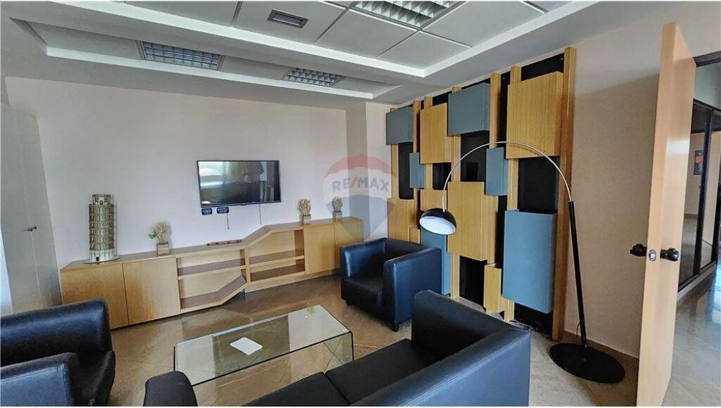 Office - For Rent - Mother Teresa Square, Tirana