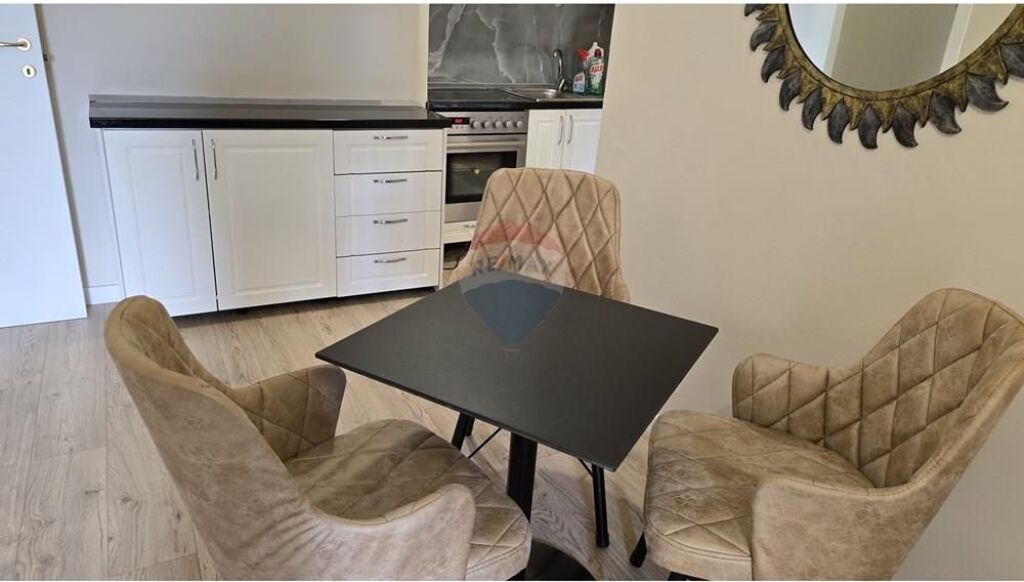 🏡 Apartament 2+1 me Qira – Qendër, Sheshi Skënderbej