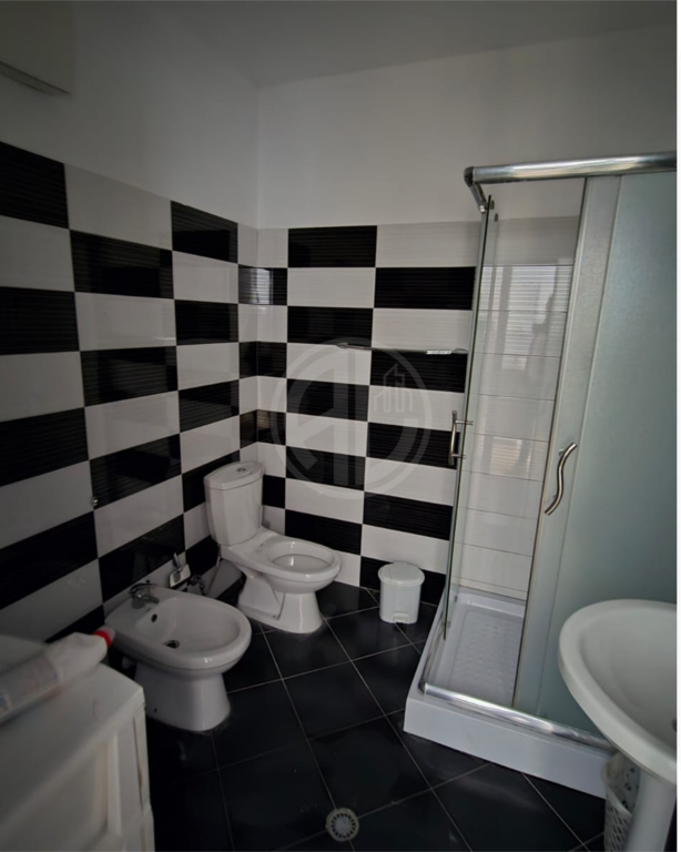 Apartment 2+1+2 for sale, ideal for family living or investment.