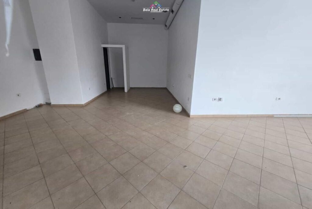 Negozio in Affitto al Viale Zogu i Pare (ID BZ232) Tirana