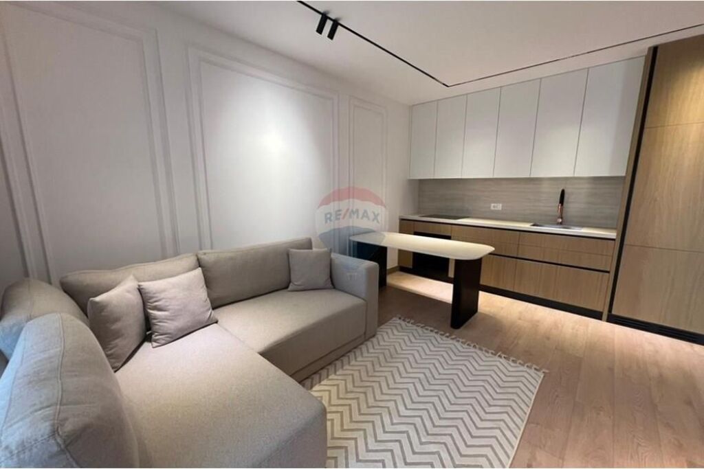 Apartment - For Rent - Commune of Paris,
