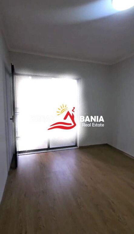 Jepet Apartament 2+1+2 wc me Qera ne Rrugen 5Maji ,Tirane ( ID 42215512 )