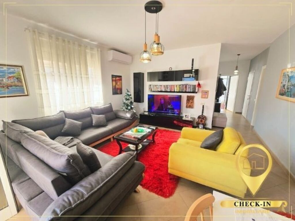 Super 2+1 apartment with 2 verandas for sale in Kodra e Diellit