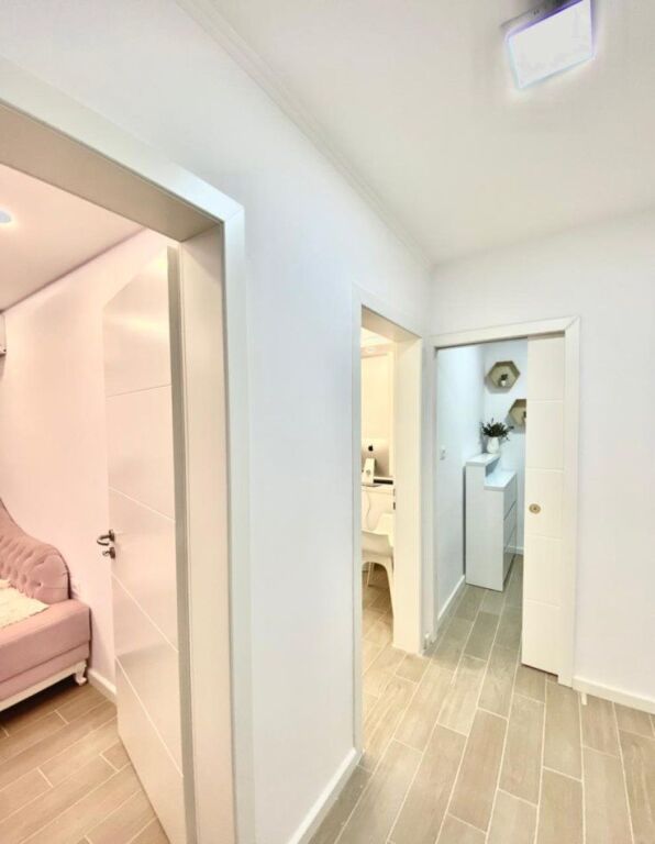 Dyqan estetike me qera ne Vasil Shanto (ID BD21679) Tirane​ – pohled 4