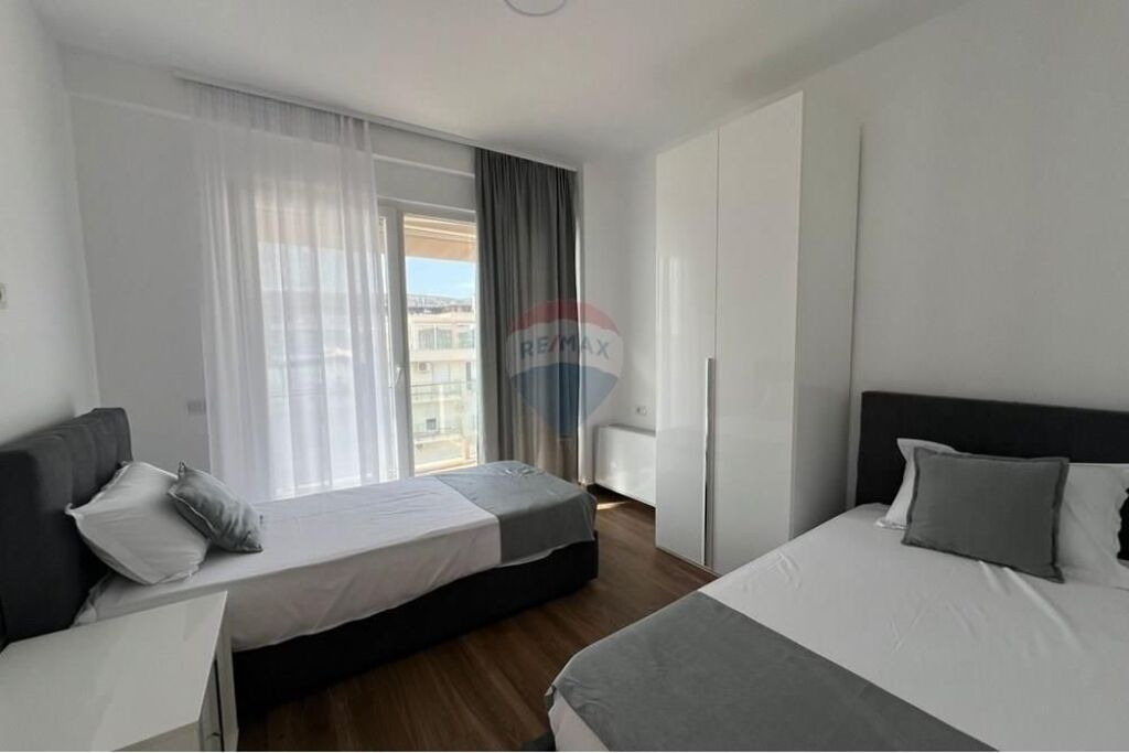 🏡 Apartament 2+1 + parkim për shitje – Shëngjin (Kune, Lezhë)