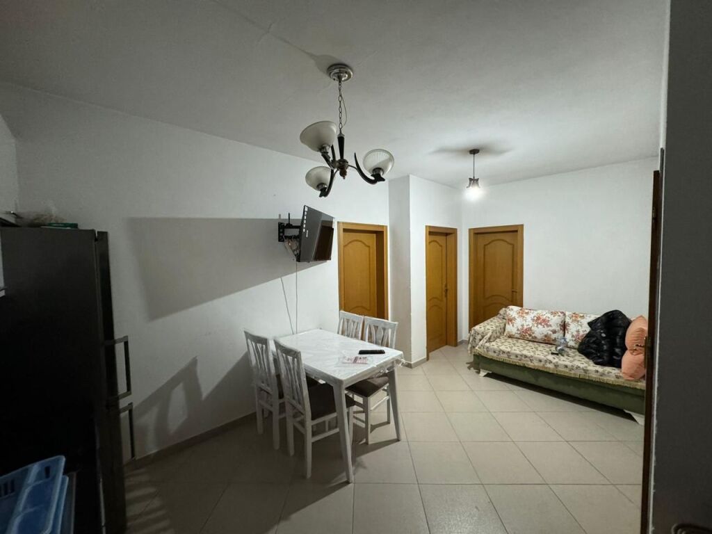 HOUSE FOR RENT 2+1- PETRELA STREET, NEAR THE TRAIN STATION, NEW BOULEVARD
