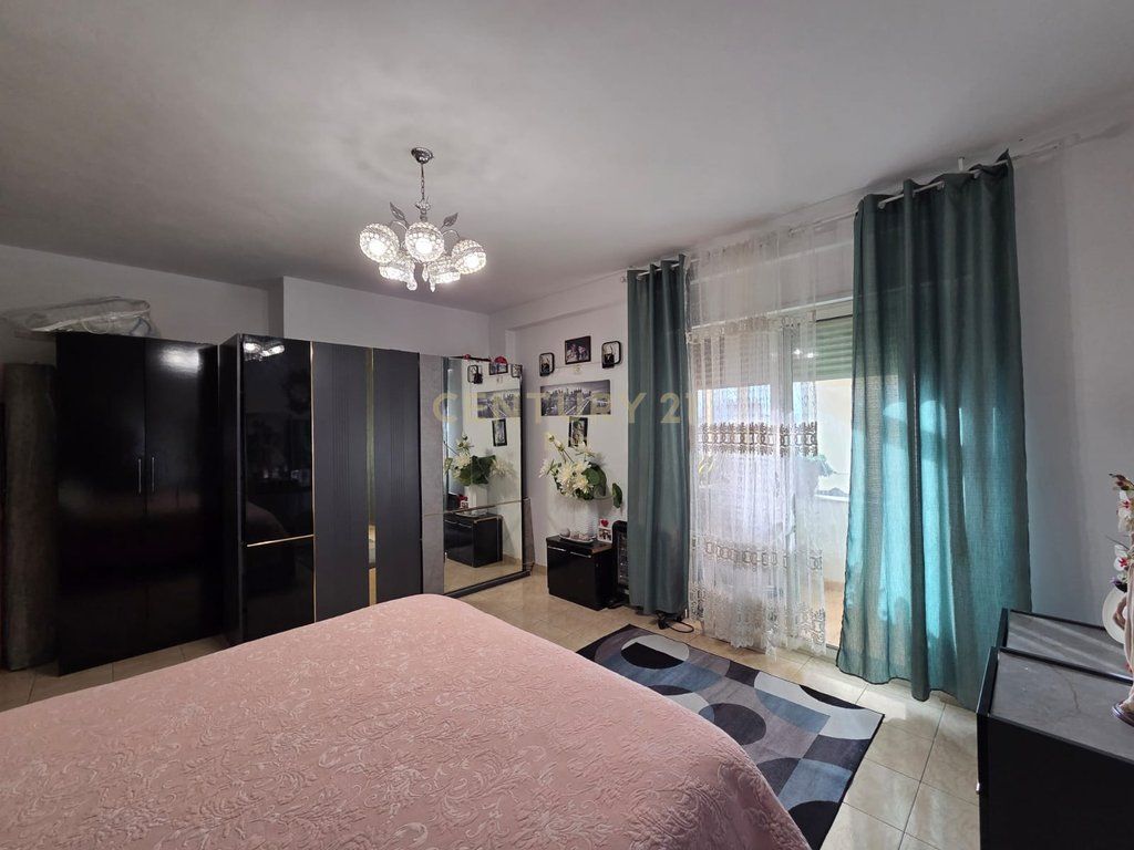APARTMENT 1+1 FOR SALE NEAR THE VILA SE ZOGUT !