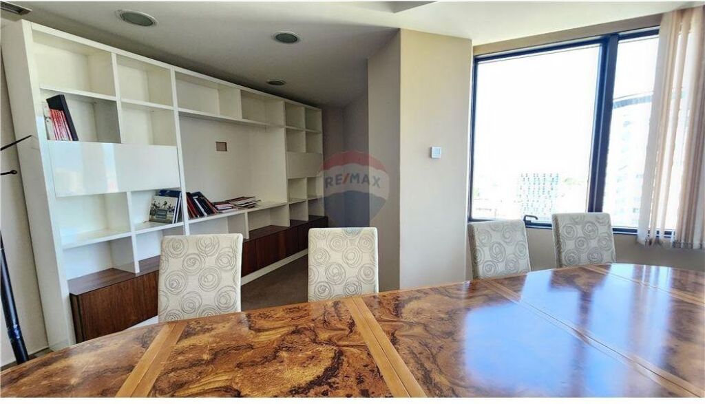 Office - For Rent - Mother Teresa Square, Tirana