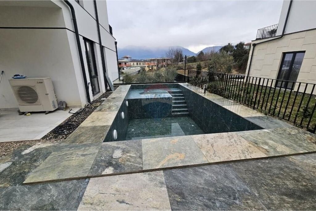 Vilë - Për Qira - FZ Rezidence, Tiranë