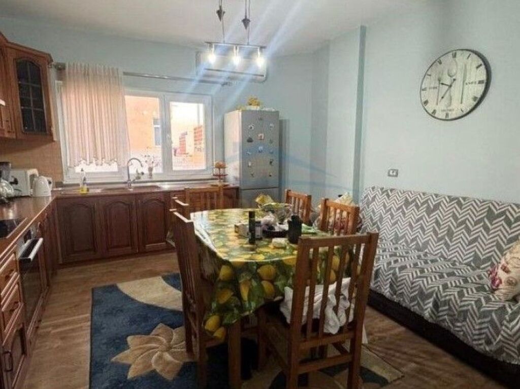 In vendita, Appartamento 2+1, Komuna e Parisit, Tirana