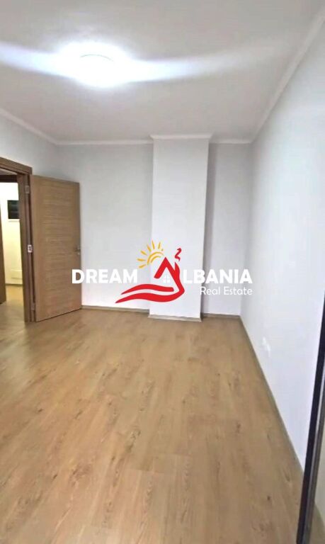 Jepet Apartament 2+1+2 wc me Qera ne Rrugen 5Maji ,Tirane ( ID 42215512 )
